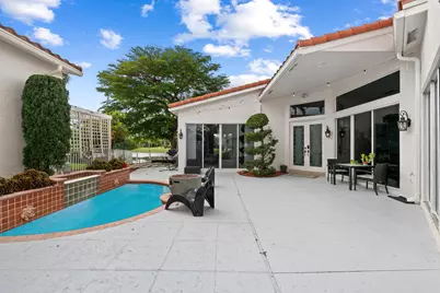 980 Bel Aire Drive West, Pembroke Pines, FL 33027 - Photo 11