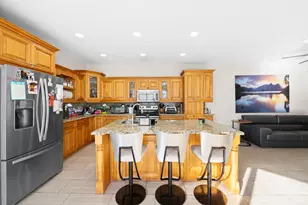 980 Bel Aire Dr W, Pembroke Pines, FL 33027 - Photo 21