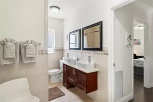 2625 NE 13th Ct, Fort Lauderdale, FL 33304 - Photo 11