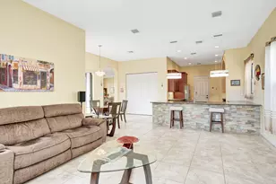 8541 NW 38th St, Cooper City, FL 33024 - Photo 19