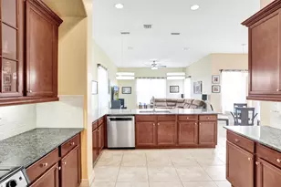 8541 NW 38th St, Cooper City, FL 33024 - Photo 23