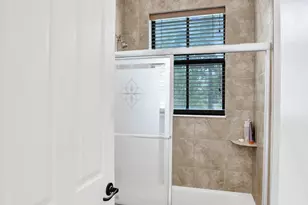 8541 NW 38th St, Cooper City, FL 33024 - Photo 31