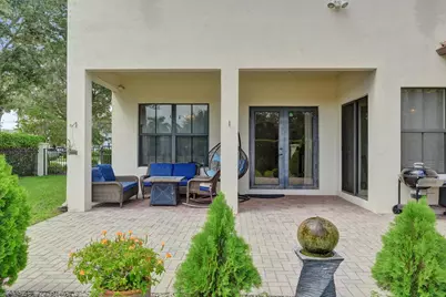 8541 NW 38th Street, Cooper City, FL 33024 - Photo 45