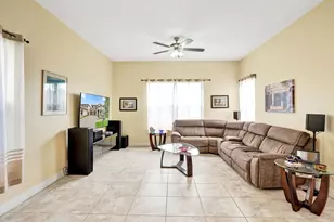 8541 NW 38th St, Cooper City, FL 33024 - Photo 13
