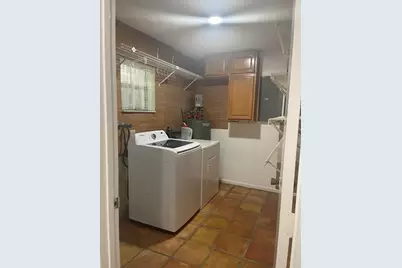19823 NW 64th Place, Hialeah, FL 33015 - Photo 13