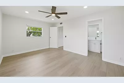 670 Monaco N, Delray Beach, FL 33446 - Photo 21