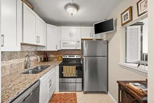 175 Suffolk E, Boca Raton, FL 33434 - Photo 3