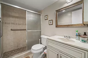 175 Suffolk E, Boca Raton, FL 33434 - Photo 11