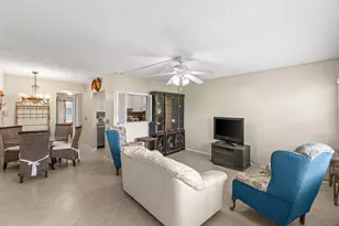 175 Suffolk E, Boca Raton, FL 33434 - Photo 5