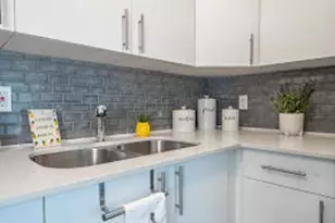 3901 36th Ct, West Palm Beach, FL 33407 - Photo 3