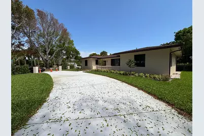 135 E Ilex Drive, Lake Park, FL 33403 - Photo 3