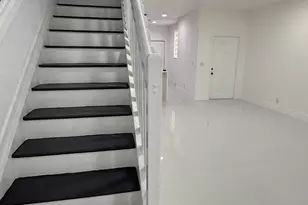 3906 Cherry Ln, Weston, FL 33332 - Photo 5