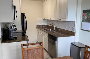 3037 Cornwall B, Boca Raton, FL 33434 - Photo 3