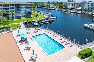 911 Gardenia Dr, Delray Beach, FL 33483 - Photo 33