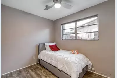 2200 N 47th Avenue, Hollywood, FL 33021 - Photo 13