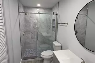 351 Lake Dora Dr, West Palm Beach, FL 33411 - Photo 3