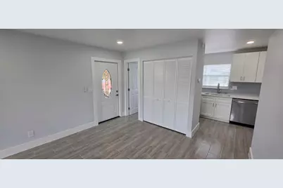 351 Lake Dora Drive, West Palm Beach, FL 33411 - Photo 7