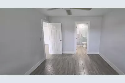 351 Lake Dora Drive, West Palm Beach, FL 33411 - Photo 13