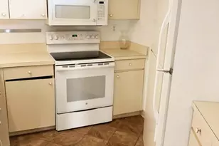 3915 Victoria Dr NE, West Palm Beach, FL 33406 - Photo 23