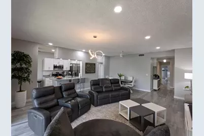 105 Half Moon Circle #F2, Hypoluxo, FL 33462 - Photo 3