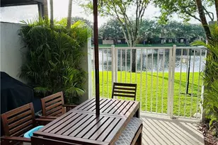 1168 NW 97th Ave, Pembroke Pines, FL 33024 - Photo 19