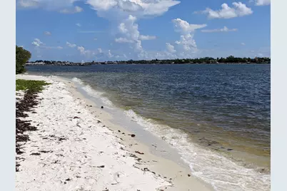 105 Half Moon Circle #F2, Hypoluxo, FL 33462 - Photo 25
