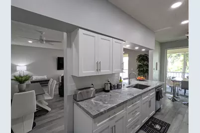 105 Half Moon Circle #F2, Hypoluxo, FL 33462 - Photo 15