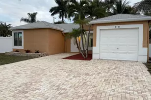9785 Ridge Creek Rd, Boca Raton, FL 33496 - Photo 1