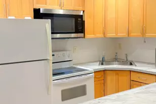 1560 McKinley St, Hollywood, FL 33020 - Photo 5