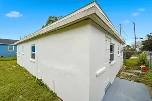 1110 N 22nd St, Fort Pierce, FL 34950 - Photo 25