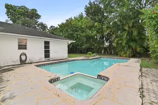 1019 Hickory Trail, Wellington, FL 33414 - Photo 19