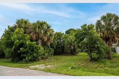 1115 NE Terrace Way, Jensen Beach, FL 34957 - Photo 9