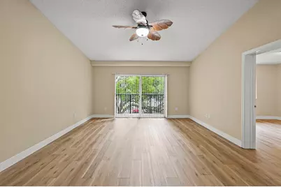 1100 S Crestwood Ct S #1109, Royal Palm Beach, FL 33411 - Photo 5