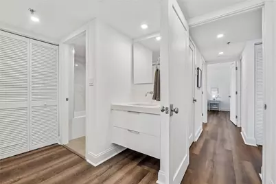 20515 E Country Club Drive #1848, Miami, FL 33180 - Photo 13