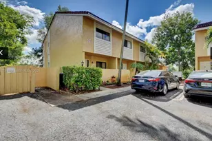 9270 NW 40th St, Coral Springs, FL 33065 - Photo 1
