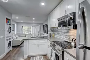 9270 NW 40th St, Coral Springs, FL 33065 - Photo 5