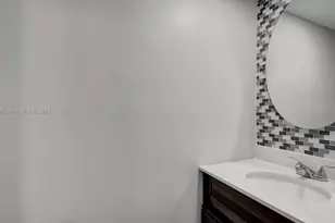 9270 NW 40th St, Coral Springs, FL 33065 - Photo 11