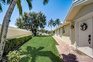 8178 Montserrat Pl, Wellington, FL 33414 - Photo 3