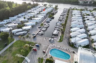209 Eagle Dr E, Briny Breezes, FL 33435 - Photo 13