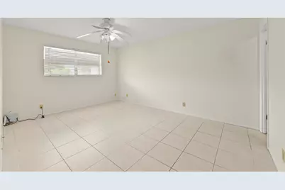 109 Lake Barbara Drive, West Palm Beach, FL 33411 - Photo 9