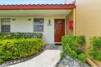 109 Lake Barbara Drive, West Palm Beach, FL 33411 - Photo 21