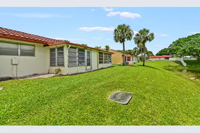 109 Lake Barbara Drive, West Palm Beach, FL 33411 - Photo 25