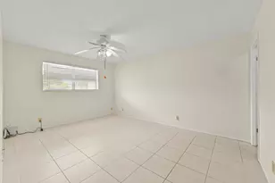 109 Lake Barbara Dr, West Palm Beach, FL 33411 - Photo 9