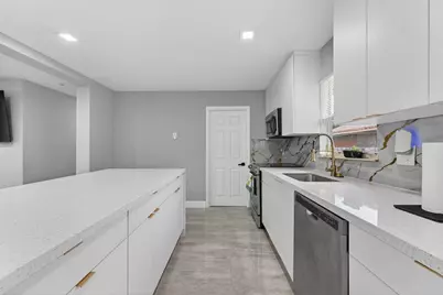 800 NW 6th Avenue, Pompano Beach, FL 33060 - Photo 11