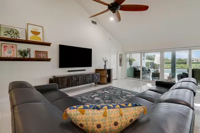 1560 Wilderness Road, West Palm Beach, FL 33409 - Photo 7