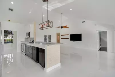 1560 Wilderness Road, West Palm Beach, FL 33409 - Photo 13