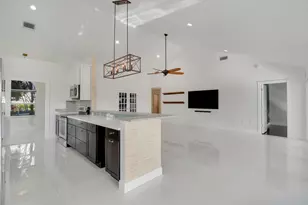 1560 Wilderness Rd, West Palm Beach, FL 33409 - Photo 13