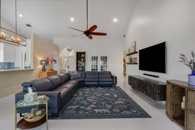 1560 Wilderness Road, West Palm Beach, FL 33409 - Photo 7