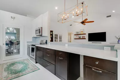 1560 Wilderness Road, West Palm Beach, FL 33409 - Photo 17