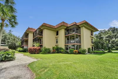 200 Jacaranda Country Club Drive #1b, Plantation, FL 33324 - Photo 1